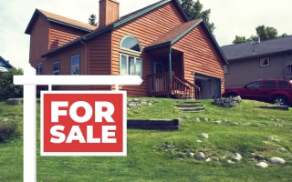 What Home Styles, Sizes, and Features Tend to Sell Fastest in the Alaska Market?